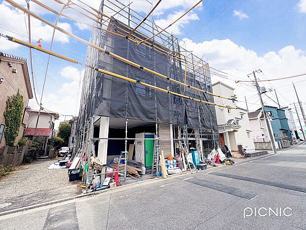 ここに住まう方へ余すこと無く太陽の恵みを届けられるように。(令和8年2月 撮影)