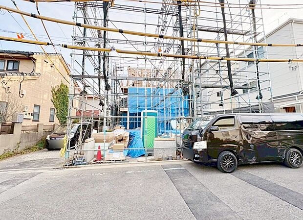 小学校まで徒歩10分、中学校まで徒歩4分の立地。(令和8年1月 撮影)