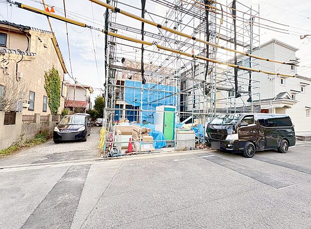 自然と家族のコミュニケーションが生まれるリビングイン階段を採用。(令和8年1月 撮影)