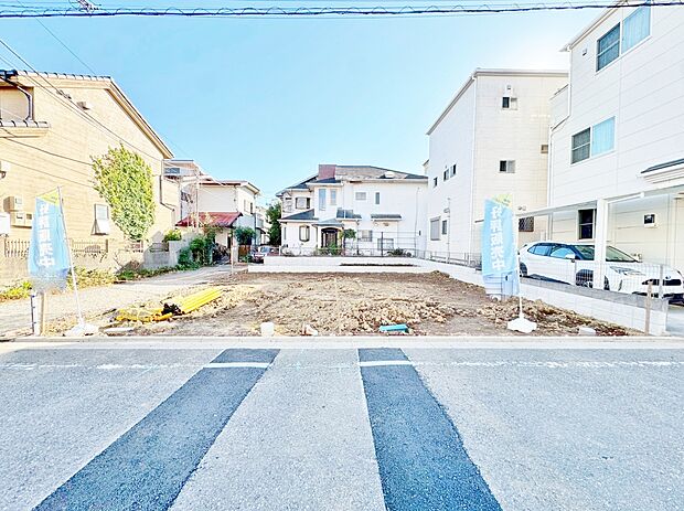 リビングを2階に設けることでプライバシーと開放感を両立。(令和7年12月 撮影)