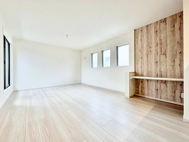 リビングダイニングに面した窓から、明るく照らすことができるＬＤＫ。