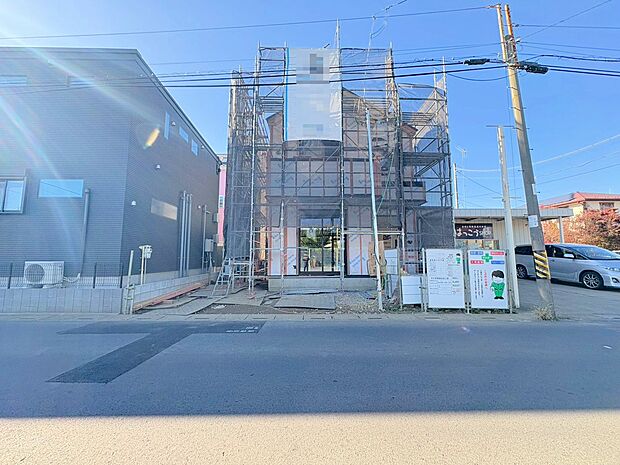 プライバシーを確保しやすく開放的に暮らせる2階リビングプラン。(令和7年11月 撮影)