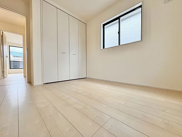 ゆったりとした休息と癒しを提供してくれる空間があります。