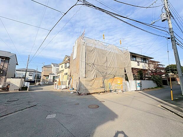 カースペースには2台駐車可能です。(車種による)(令和8年2月 撮影)