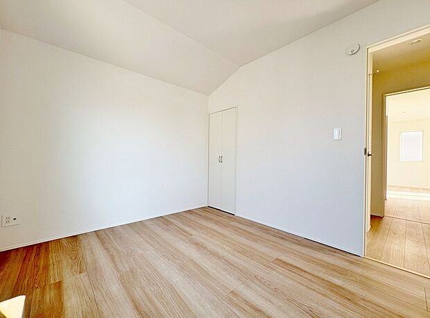 家具やレイアウトでお好みの空間を創り上げられます。