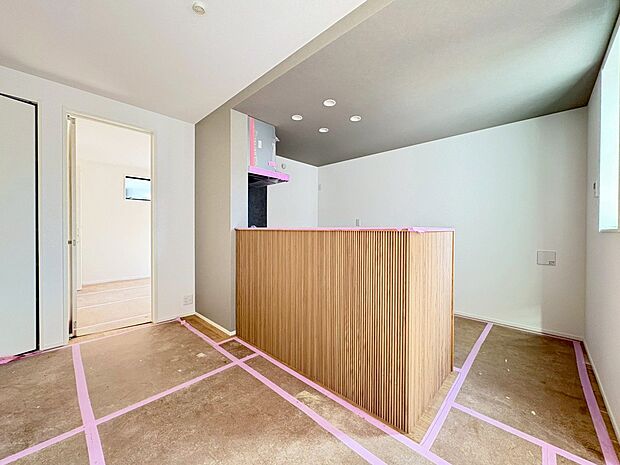 ご家族と愛情を育む新しい暮らしはいかがですか。(令和8年3月 撮影)