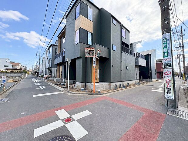 堂々たる趣ながら、主張し過ぎずどこか余裕を感じさせる。(令和8年3月 撮影)