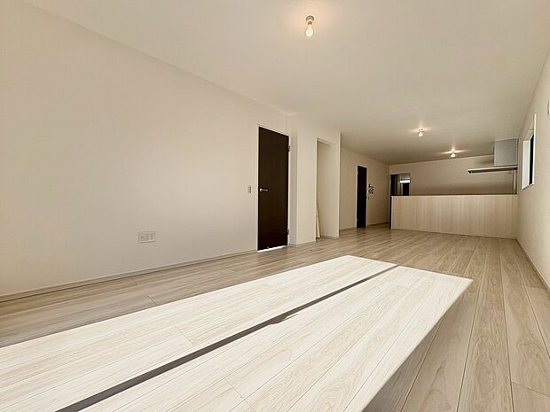 コミュニケーション動線に配慮したリビングアクセスプラン。