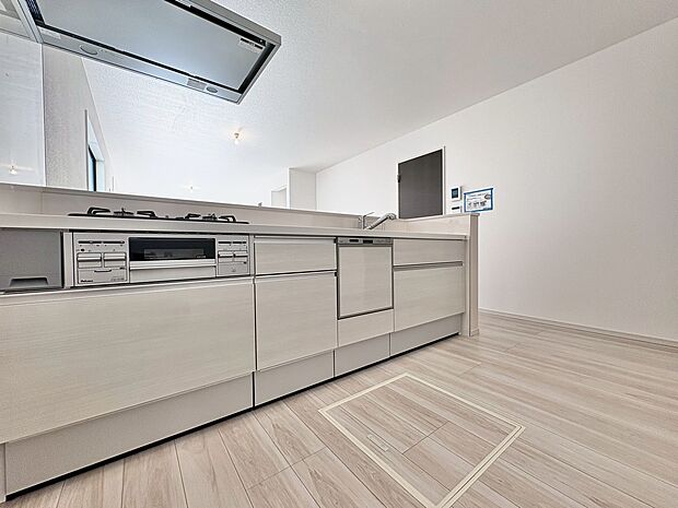 インテリアに馴染むデザイン性と使いやすい機能性を兼ね備えました。