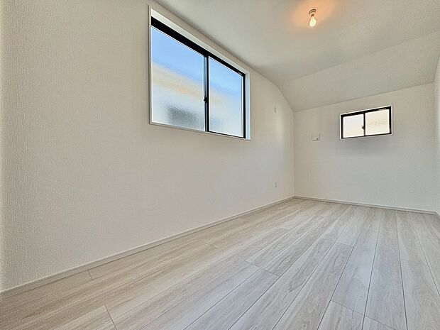 家具やレイアウトでお好みの空間を創り上げられます。