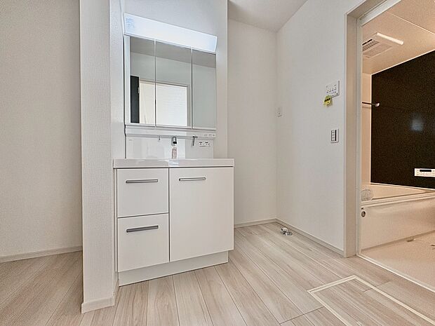 使う場所の近くに収納スペースを設けていますので、片付け上手な暮らしができます。