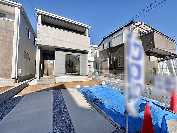 ゆったりとした駐車場は車庫入れもスムーズです。