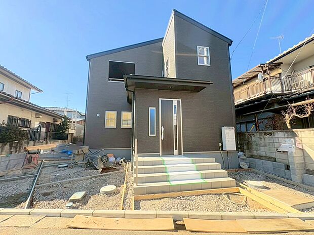 敷地面積は広々42．9坪、ゆとりある4LDKのお住まいです。(令和8年2月 撮影)