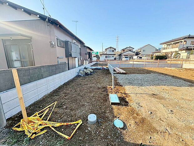 吹抜のある開放的なリビング空間に仕上げます。(令和7年12月 撮影)