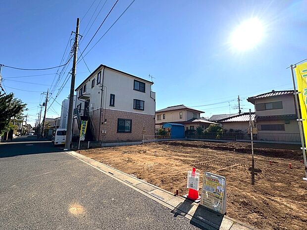 敷地右側にB号棟建築予定。（令和7年11月下旬 撮影）