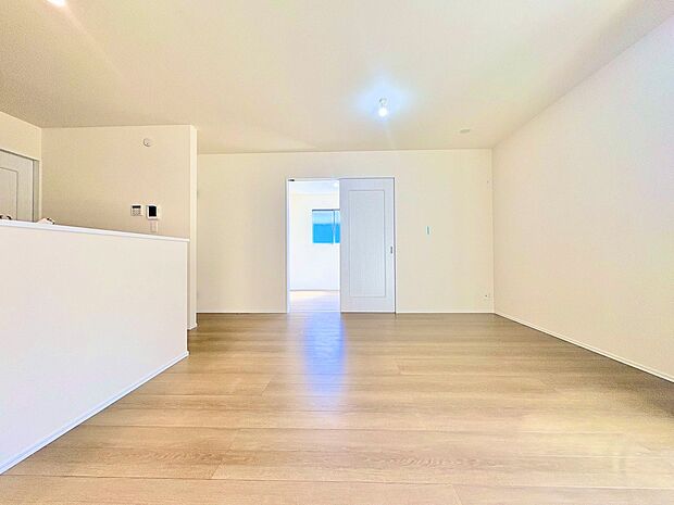 シンプルな清潔感の中にも少しのお洒落感が欲しいものです。