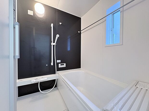 時間が経っても冷めづらい浴槽を採用することでエコで節約になります。