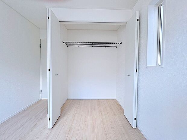 各お部屋にしっかりと収納スペースを設けてあります。