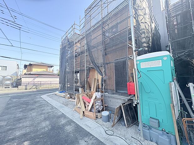 19帖の広々としたLDKには便利なパントリー収納を設けました。(令和8年3月 撮影)