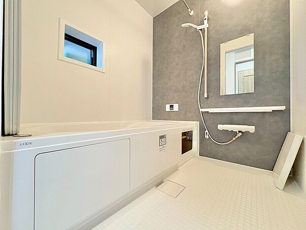 時間が経っても冷めづらい浴槽を採用することでエコで節約になります。