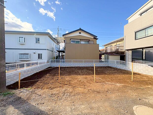 自然と家族のコミュニケーションが生まれるリビングイン階段を採用。(令和7年12月 撮影)