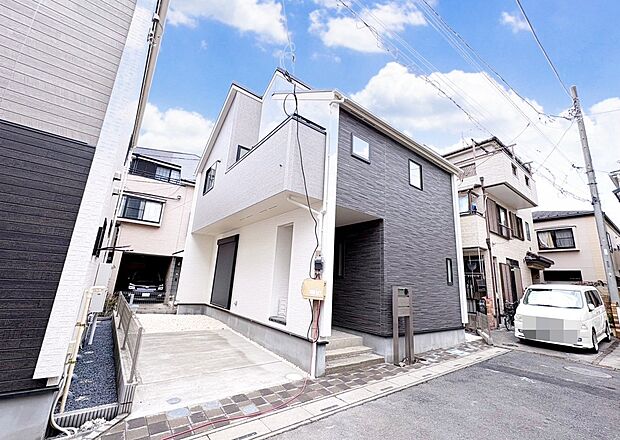 小・中学校まで徒歩12分以内。※現況物件写真にCG画像処理済み