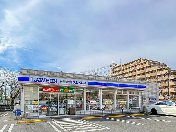 ローソン・スリーエフ 川口朝日四丁目店まで約300m