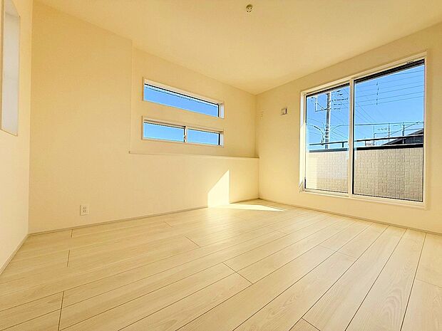 充実した生活は伸びやかな居室空間から始まります。