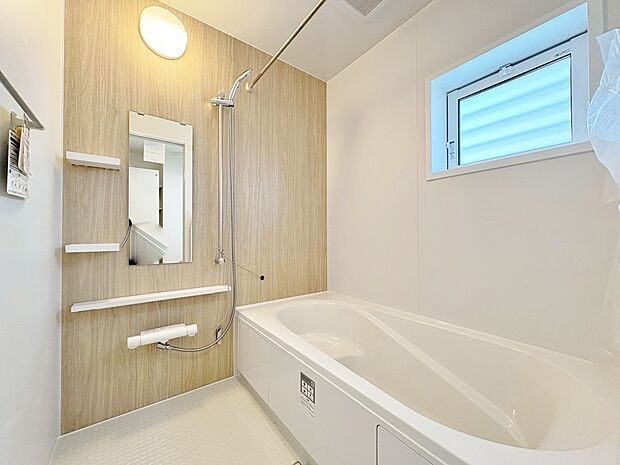 時間が経っても冷めづらい浴槽を採用することでエコで節約になります。