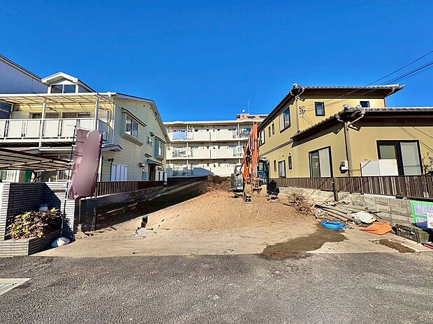 現地の採光や通風も実際にご確認下さい。(令和7年 12月撮影)