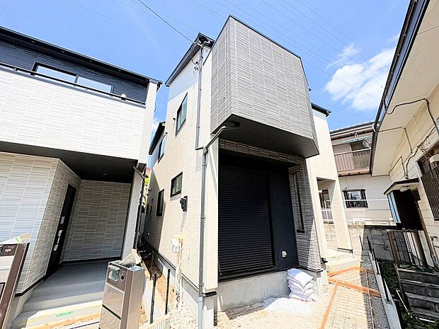敷地面積は35坪、陽当たり良好な4LDKの可変型のお住まいです。(令和8年5月 撮影)
