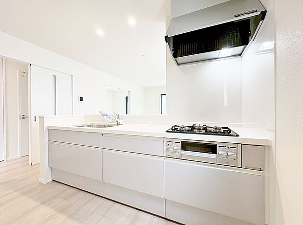 コミュニケーションを楽しめる対面式キッチンなら会話も弾みそう。