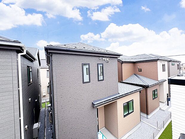 ゆったりとした時間が流れる住環境。※現況物件写真にCG画像処理済み(令和8年2月 撮影)