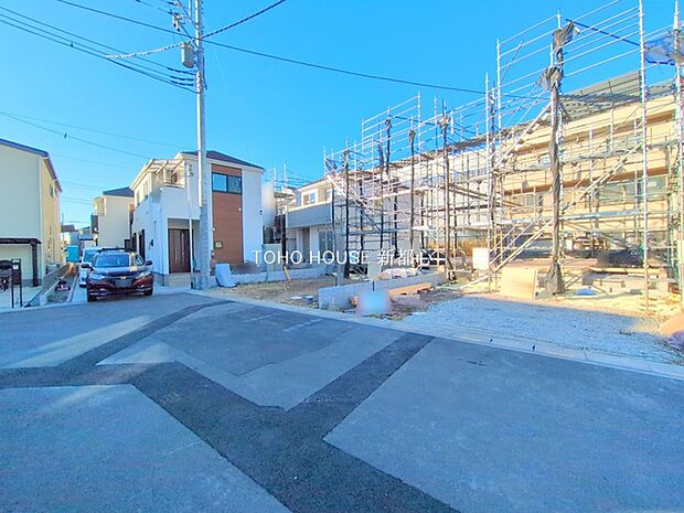 敷地面積は37坪、4LDK+WIC2か所付きのゆとりある間取りです。(令和7年12月 撮影)