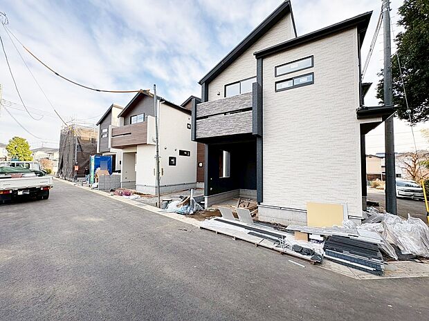 リビングスルー階段は家族同士の自然なコミュニケーションが増加します。(令和7年12月 撮影)