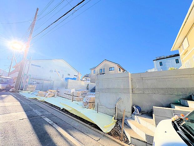 建物の居住性に拘った邸宅は「安らぎ」と「快適」を実現。(令和7年12月 撮影)