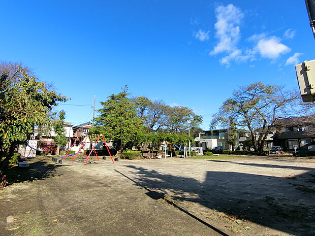 錦町中央公園まで約250m