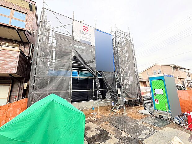 リビング横には続き間の和室を設けたゆとりある間取りです。(令和7年12月 撮影)