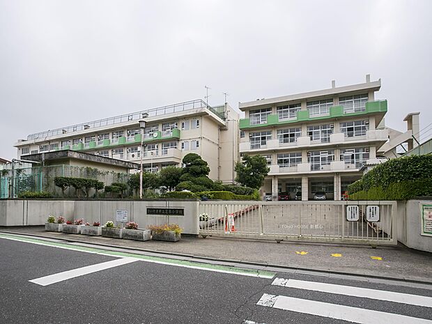 芝原小学校まで約500m