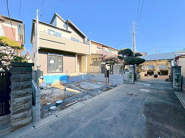 カースペースには2台駐車可能です。(令和8年1月 撮影)