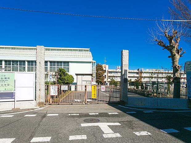 三橋小学校まで約1418m