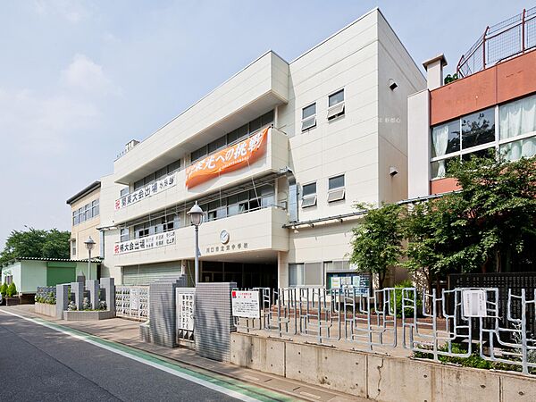 東中学校まで約960m