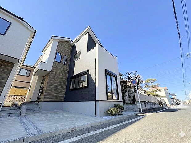 【1号棟】東岩槻駅徒歩5分、駅までのアクセスが良好な立地です。