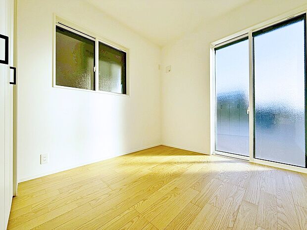 5帖のサービスルームです。在宅ワークにもおすすめ。