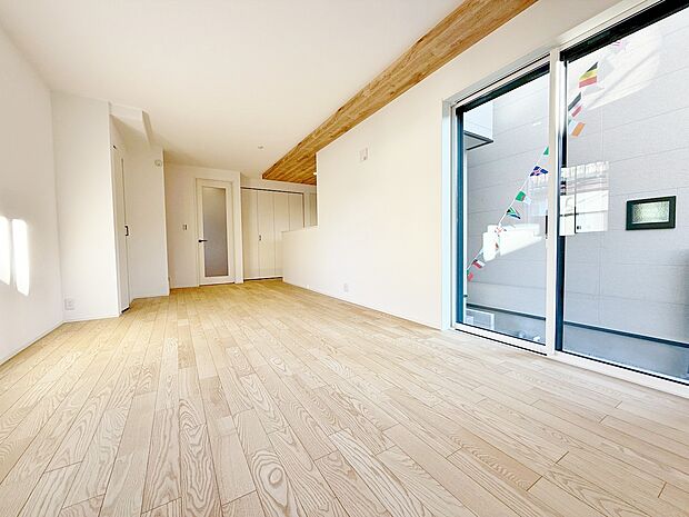 一日中家に居ても飽きることなく過ごせる素敵な空間です。