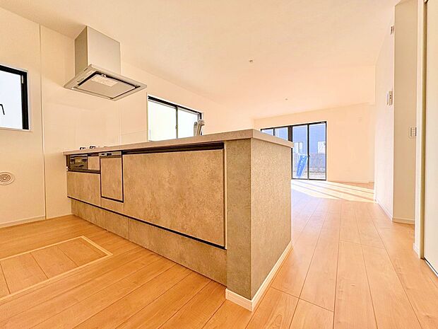 くつろぐ方とお料理をされる方の一体感を重視した設計。