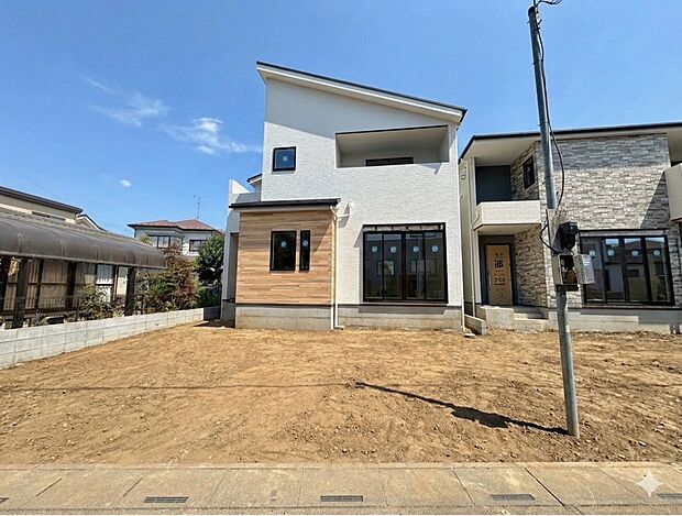 リネン庫やWICなど機能的な収納を備えました。(令和8年2月 撮影)