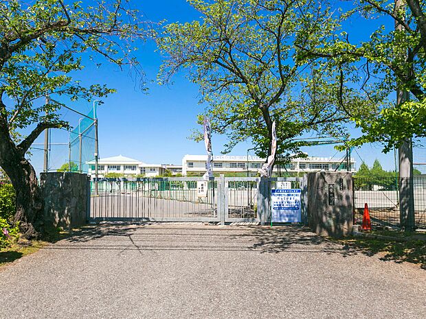 馬宮中学校まで約1220m