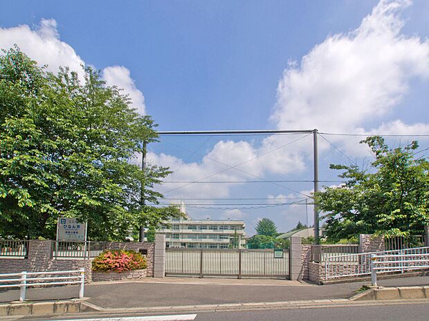 仲町小学校まで約500ｍ