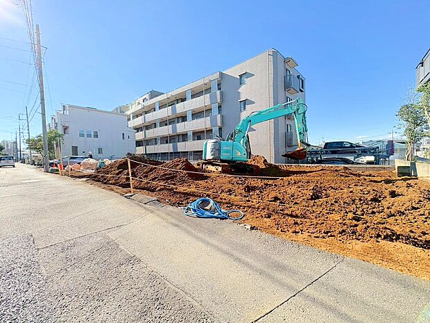 仲町小学校まで徒歩7分 通学も安心。(令和8年1月 撮影)